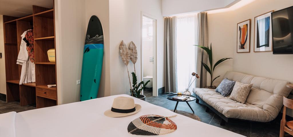 Ανοιξε τις πύλες του το DAVE by the beach Loutraki της Brown Hotels  Ανοιξε τις πύλες του το DAVE by the beach Loutraki της Brown Hotels